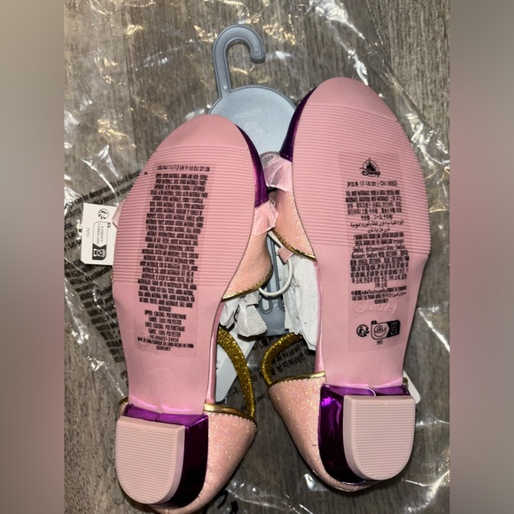 Disney princess shoes - Picture 3 of 7